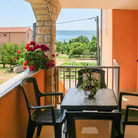 Nice In With Kitchen *