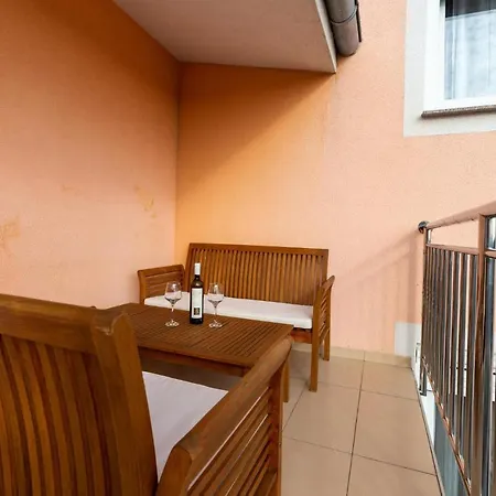 Nice In With Kitchen Apartmán *