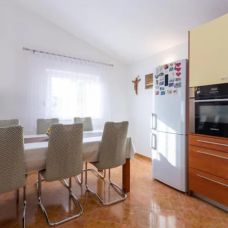 Nice In With Kitchen *